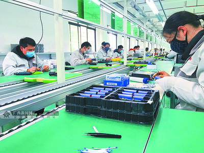 打赢防控之战 机械设备的战略支撑与创新突破